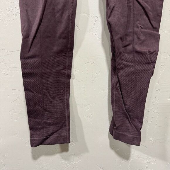 Yummie Plum tummy control leggings Size s/m - Picture 3 of 5